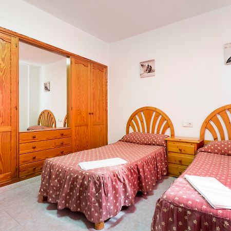Apartamentos Zodiac Sant Antoni de Portmany Екстериор снимка
