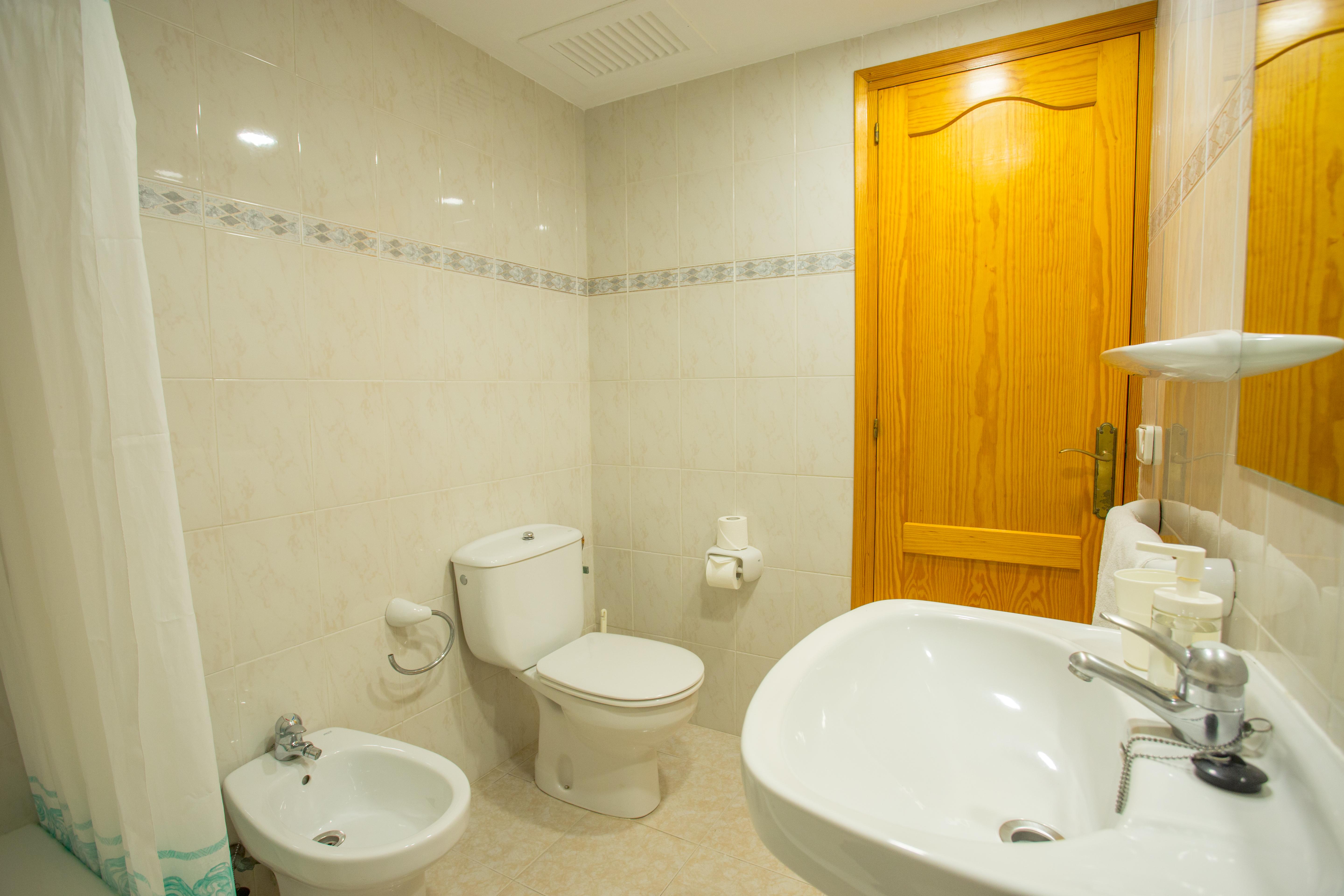 Apartamentos Zodiac Sant Antoni de Portmany Екстериор снимка