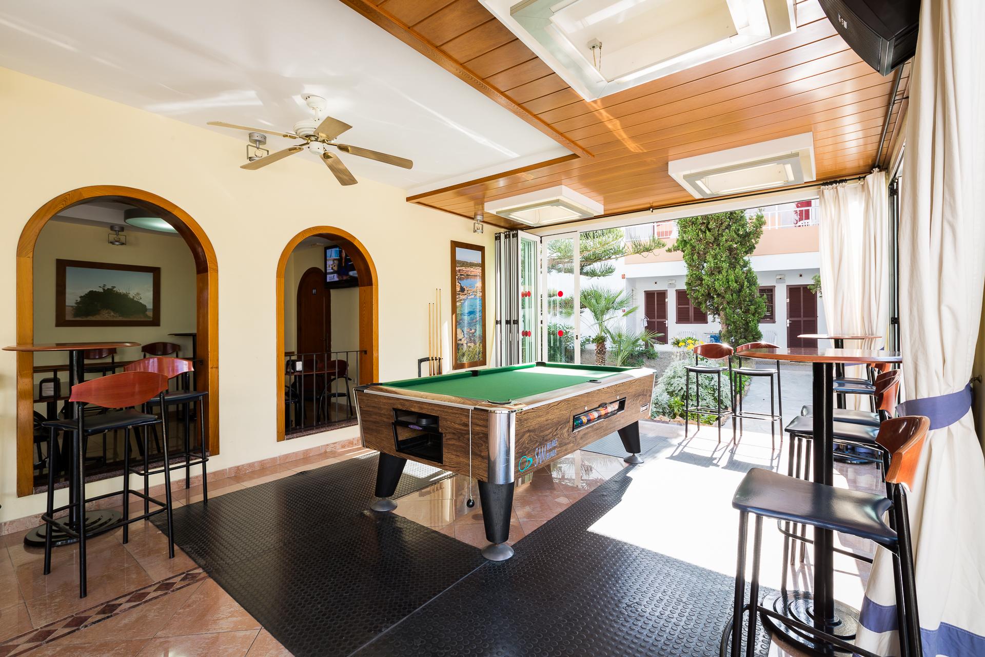 Apartamentos Zodiac Sant Antoni de Portmany Екстериор снимка