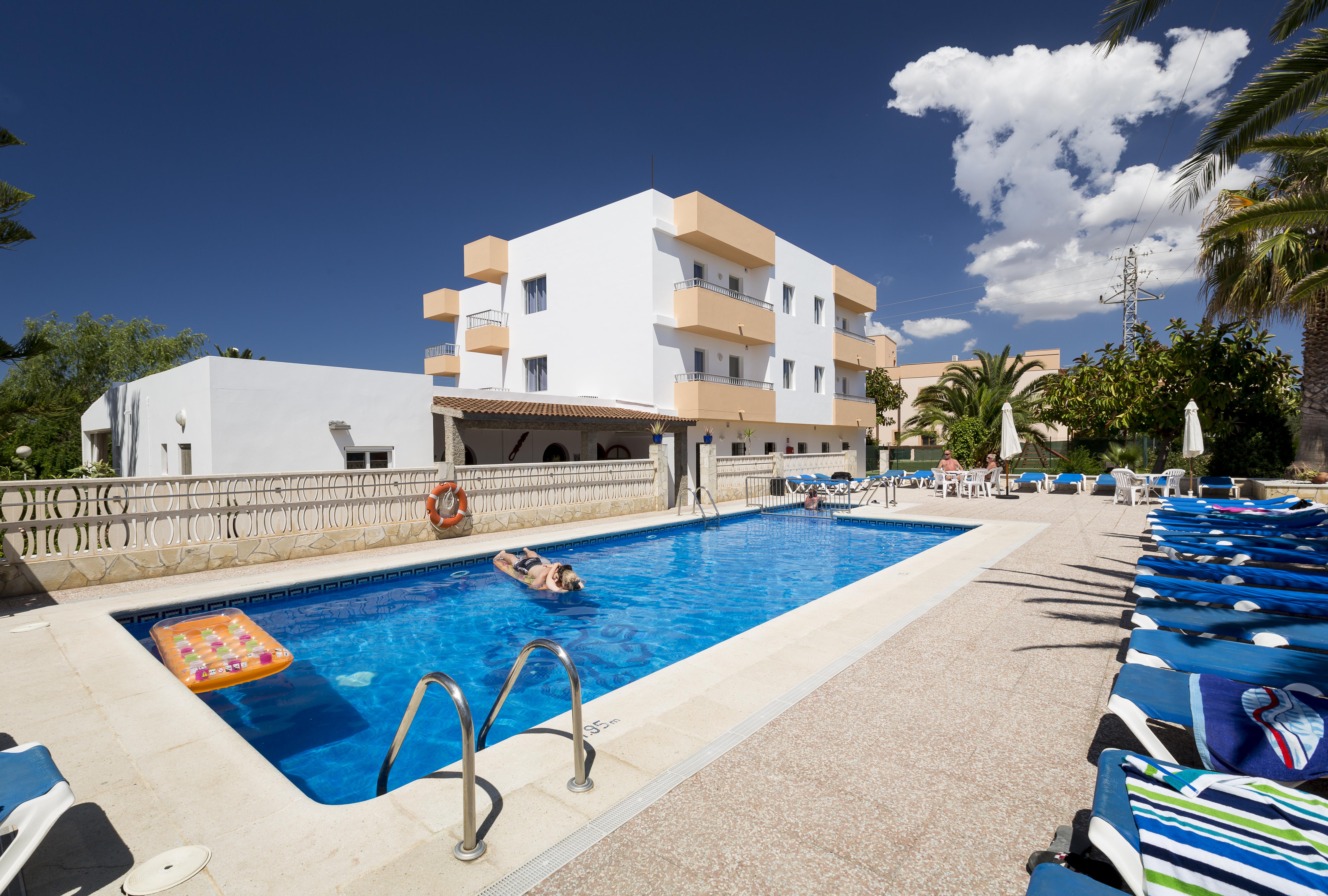 Apartamentos Zodiac Sant Antoni de Portmany Екстериор снимка
