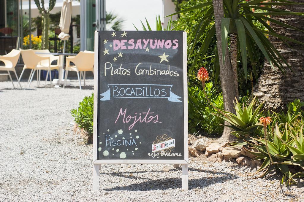 Apartamentos Zodiac Sant Antoni de Portmany Екстериор снимка