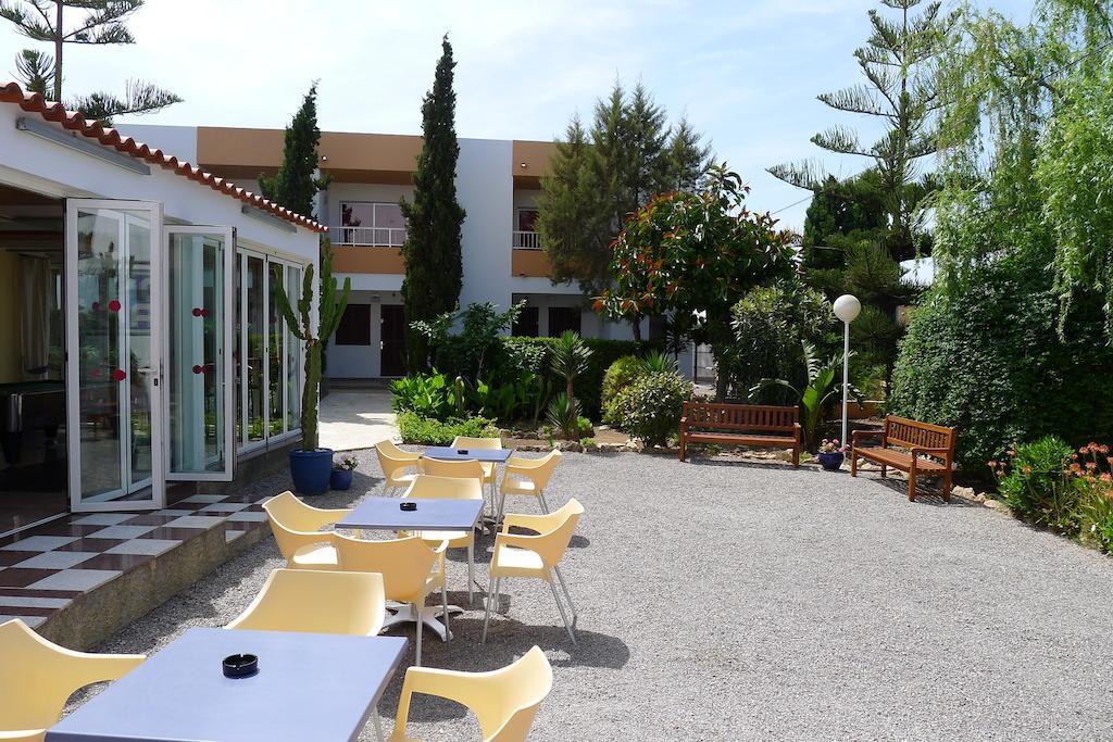 Apartamentos Zodiac Sant Antoni de Portmany Екстериор снимка